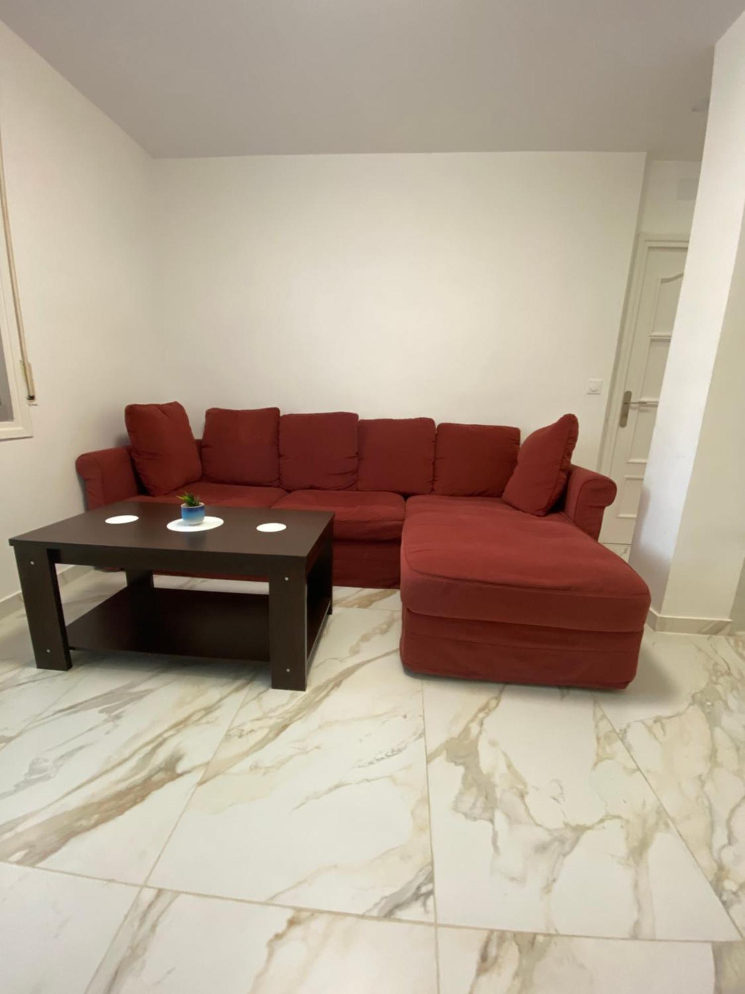 Requesens Playa Apartment เอมปูเรียบราบา ภายนอก รูปภาพ